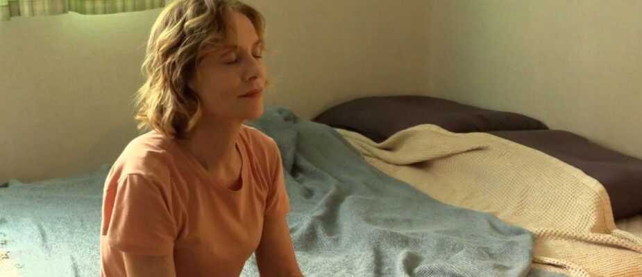 Isabelle Huppert in Hong Sangsoo's "A Travelers Needs"